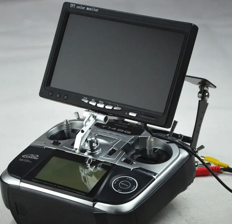 Upevňovacie rameno RC vysielača pre FPV externý monitor