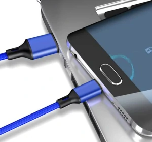 Krátky USB / USB C kábel 25cm