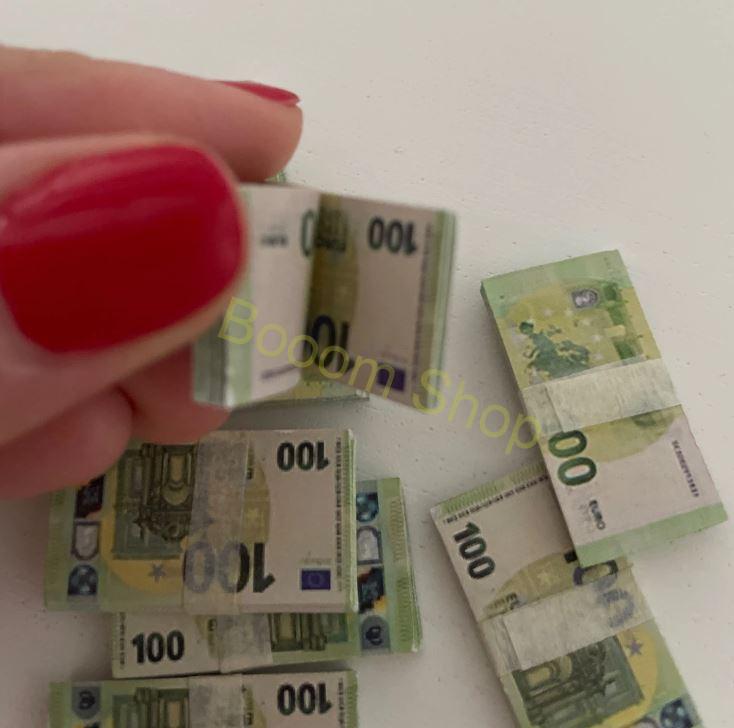 Bankovky pre diorámu 1:6