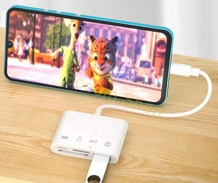 USB C adaptér pre SD / mikro SD karty a USB vstup