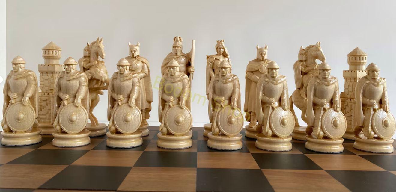 Luxusné drevené šachové figúrky