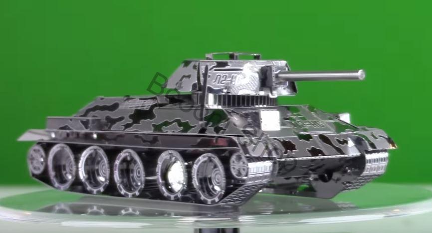Mini kovový model