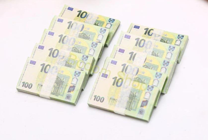 Bankovky pre diorámu 1:6